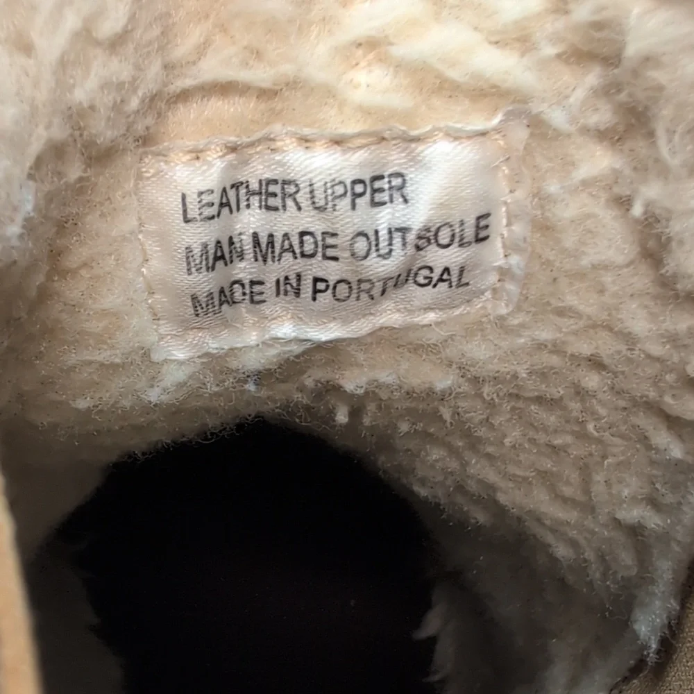 Danassa  lugged sole Chelsea suede boots women's size 6.5 EU 37 - Picture 14 of 16